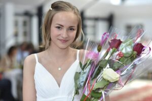 Flores para una confirmación: ideas para decorar la celebración con elegancia